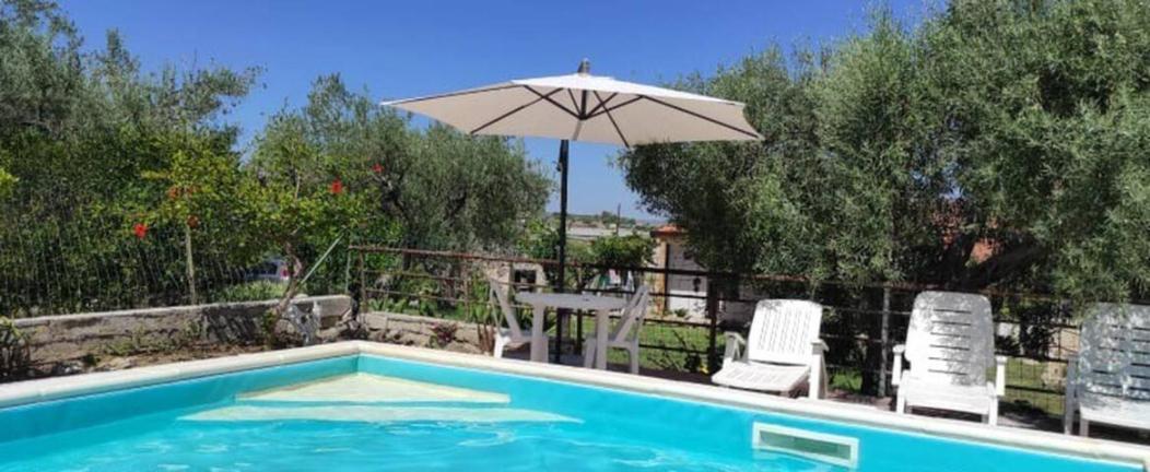 Piccolo Podere Apartment Melilli Bagian luar foto